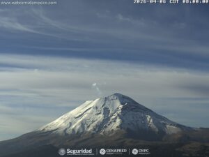 Mantienen Alerta Amarilla Fase 2 por actividad del volcán Popocatépetl: registra 40 exhalaciones