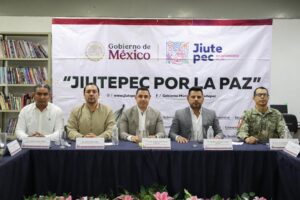 Encabeza Eder Rodríguez Casillas la Mesa Regional de Seguridad en Jiutepec  Durante la Mesa Regional de Seguridad en el CETIS 12, en CIVAC, el alcalde Rodríguez Casillas informó los resultados de mayo:  ️ 10 motocicletas ️  ️ 3 vehículos  con reporte de robo