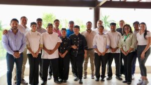 UTSEM acuerda vinculación con Paraíso Country Club para impulsar formación y empleabilidad  La Universidad Tecnológica del Sur del Estado de Morelos firmó un convenio de colaboración con Paraíso Country Club en Emiliano Zapata, con el objetivo de: Fortalecer la capacitación profesional Impulsar la experiencia práctica Vincular con el sector productivo  ‍ Este acuerdo permitirá a estudiantes adquirir competencias, ampliar oportunidades de desarrollo profesional y acceder al mercado laboral