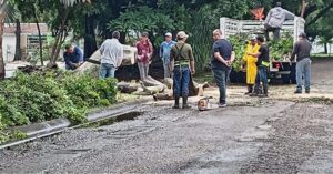 ¡Atiende Jiutepec reportes por incidentes ocasionados por la lluvia!  El Comité de Contingencias de Jiutepec atendió de manera inmediata los reportes ciudadanos:   Av