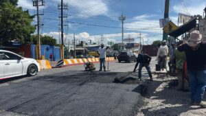¡”Jiutepec Sin Baches” atiende calles de CIVAC!   De manera coordinada con PROCIVAC, se trabajó sobre Av