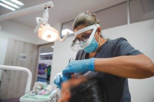 ¡Sonrisas que transforman vidas!   El SEDIF impulsa una alianza con especialistas para brindar atención integral y seguimiento a tratamientos de ortodoncia para personas en situación de vulnerabilidad