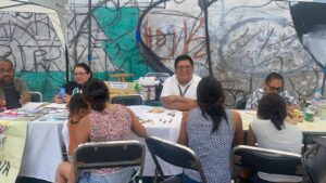En la colonia Azteca, el Gobierno de Temixco y el DIF Municipal llevaron la jornada “Me importas, te escucho, te cuido” con servicios médicos, psicológicos, nutrición, fisioterapia, salud visual, talleres, empleo y más