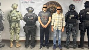 Detienen al alcalde de Suchiapa, Chiapas  Jorge Lorenzo Lara Cordero y el expresidente municipal Alexis Nucamendi Gómez fueron detenidos esta madrugada en el Operativo Enjambre, por presunto abuso de autoridad, corrupción y asociación delictuosa