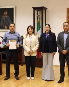 La gobernadora Margarita González Saravia (@margarita_gs) hizo dos nombramientos:   Carlos Franco Ruiz, nuevo titular del IEBEM