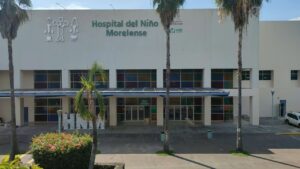 ¡Dona sangre por la niñez morelense!   8 y 9 de octubre ⏰ Desde las 7:00 horas  Hospital de la Niñez Morelense (HNM)  La sangre se usa con niñas, niños y adolescentes con cáncer, y con pacientes que necesitan cirugías o transfusiones por accidentes y otras emergencias    Requisitos para donar: ▪️ Tener entre 18 y 65 años ▪️ Ayuno mínimo de seis horas ▪️ No haber tomado alcohol en las últimas 72 horas ▪️ No tener antecedentes de hepatitis B o C, VIH, sífilis ni enfermedad de Chagas ▪️ No estar en tratamiento con antibióticos  Personal capacitado valora a cada persona antes de la donación
