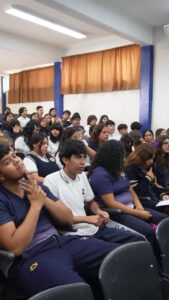 ¡Firma el Cobaem convenio con Hexa English Academy para impulsar el aprendizaje del inglés en Morelos!   El Colegio de Bachilleres del Estado de Morelos (Cobaem), encabezado por Maribel Abarca López, concretó una importante alianza estratégica con Hexa English Academy, formalizada en el Plantel 04 Cuautla, para ampliar las oportunidades de formación académica y profesional de la comunidad escolar
