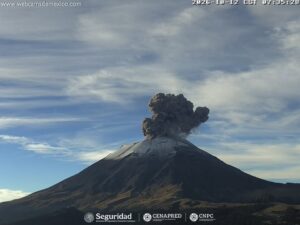 Reportan 24 exhalaciones del Popocatépetl; el semáforo se mantiene en Amarillo Fase 2   La Coordinación Estatal de Protección Civil de Morelos (@PC_Morelos) y el @CNPC_MX informaron sobre la actividad registrada en las últimas 24 horas en el volcán Popocatépetl